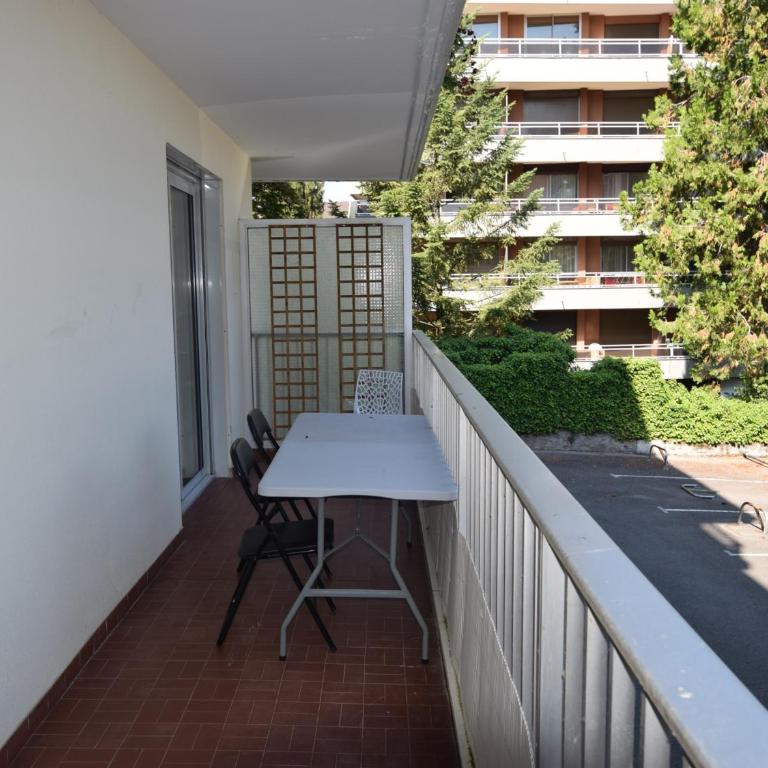 Appartement moderne avec balcon à Évian-les-Bains - Apartamento de 2 dormitorios - 10