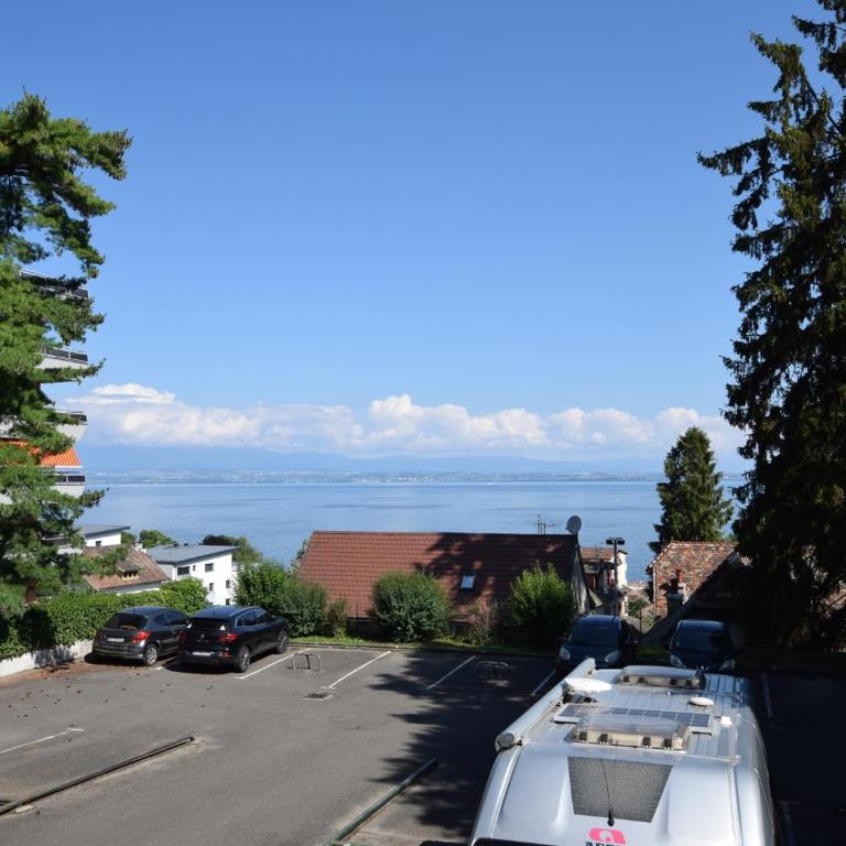 Appartement moderne avec balcon à Évian-les-Bains - Apartamento de 2 dormitorios - 11