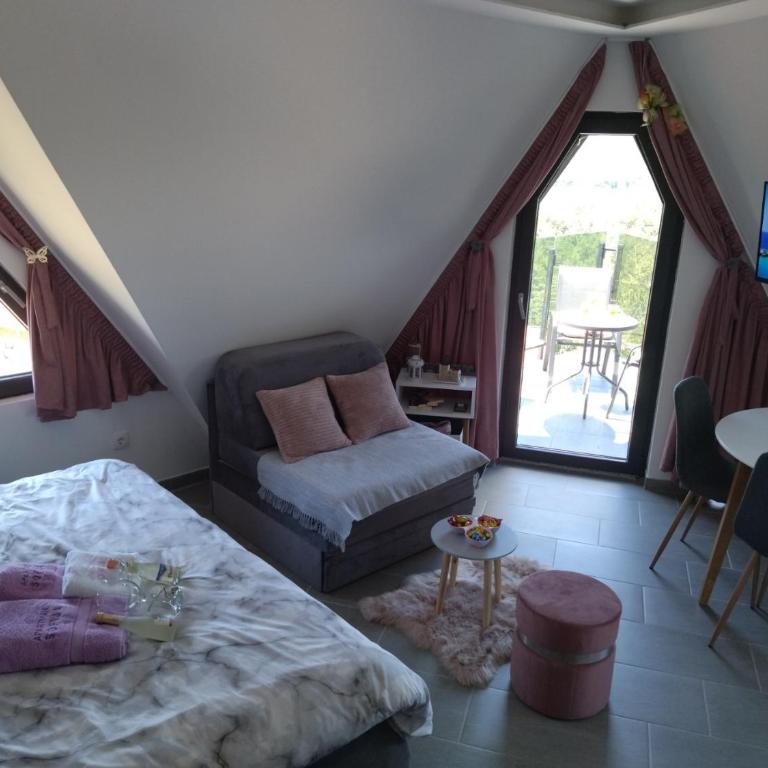 Apartman Sofija Divcibare - Studio s King-sajz Krevetom i Sofom na Izvlačenje - 7