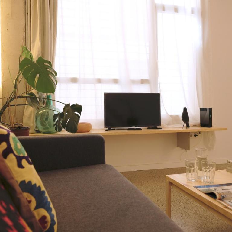 Casa entera e independiente con parking en pleno centro de Sevilla - Casa de 2 dormitorios - 27