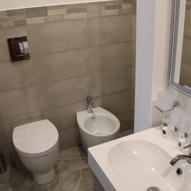 B&B D'Amari Affittacamere - Deluxe Double Room with Balcony - 13
