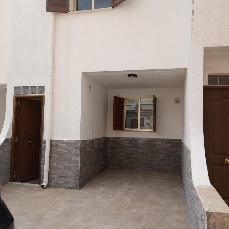 CASA ADOSADA AMPLIA, PEÑISCOLA PISCINAS PARKING Y PLAYA - Apartamento de 3 dormitorios - 2