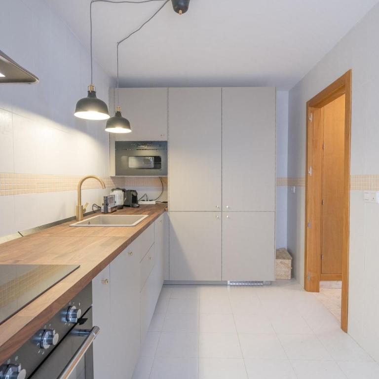 Blue Marine Gardens I with Pool - Two-Bedroom Apartment - 9