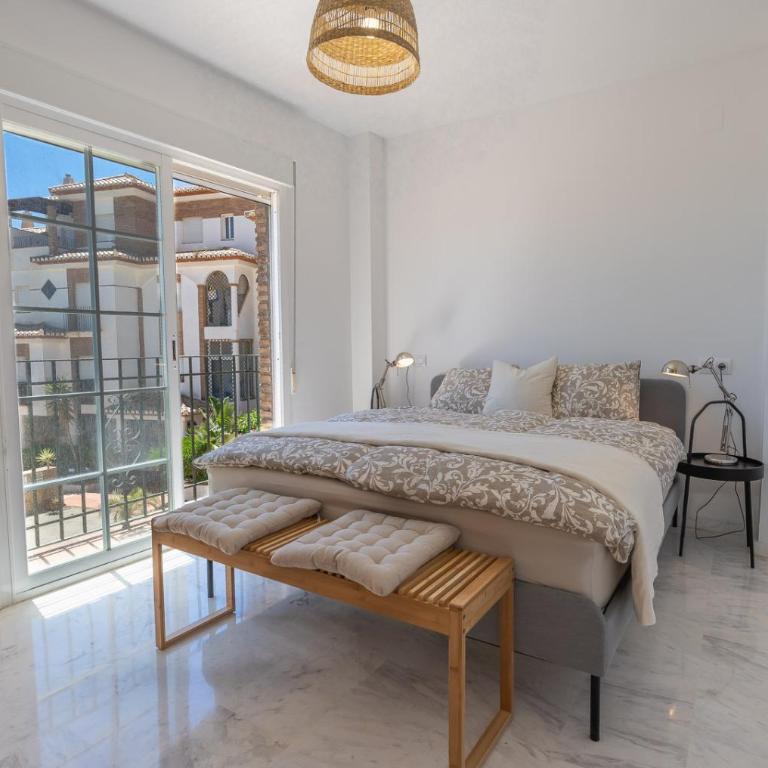 Blue Marine Gardens I with Pool - Two-Bedroom Apartment - 12