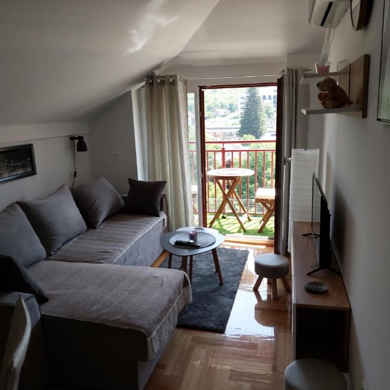 Promenada View Snežnik - One-Bedroom Apartment - 4