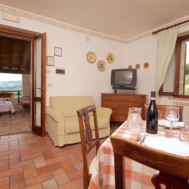 Agriturismo Le Colombe Assisi - Apartment with Balcony (5 Adults) - 1