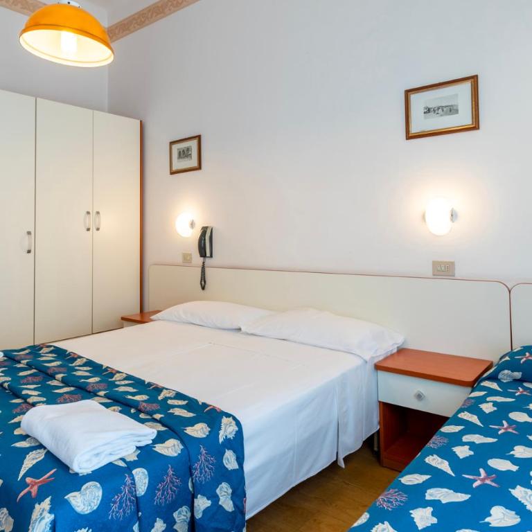 Hotel Milanese - Camera Tripla con Vista Mare Laterale - 3