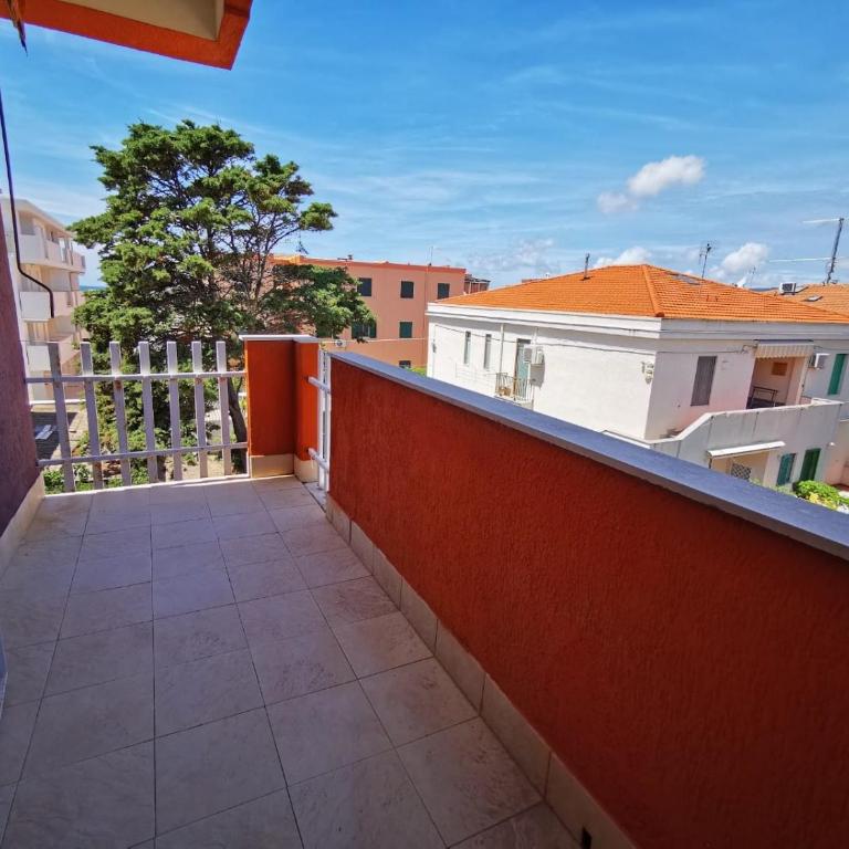 Il mare dietro l'angolo, attico con parcheggio privato ad Alghero - Two-Bedroom Apartment - 8