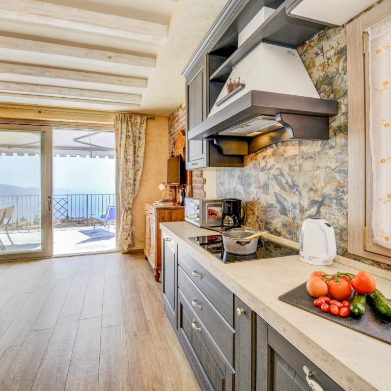 Regina - Appartamento con Vista Lago - 17