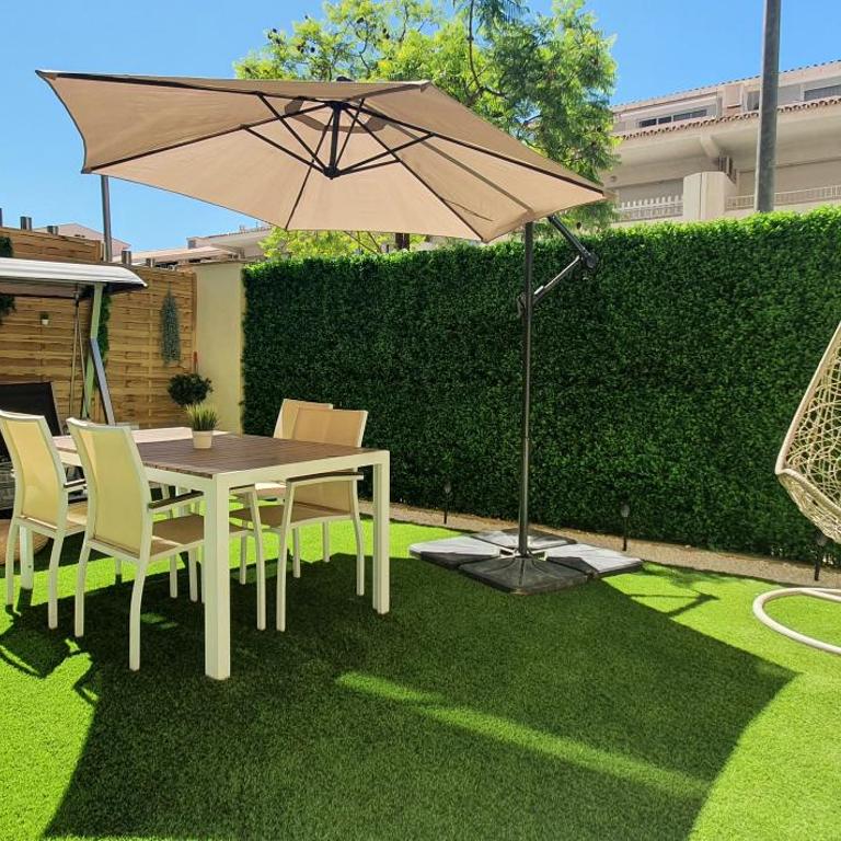 Apartamento con jardín y piscina - Apartamento de 2 dormitorios - 1
