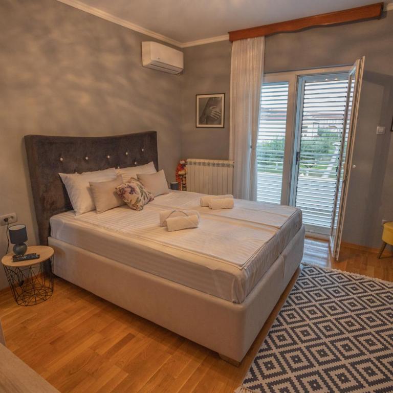 Villa MontAnja - Villa - 12