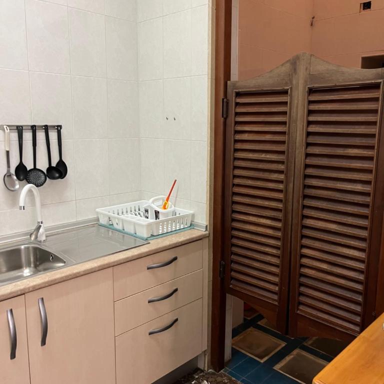 Bonito piso Cádiz zona playa de la caleta - Three-Bedroom Apartment - 15