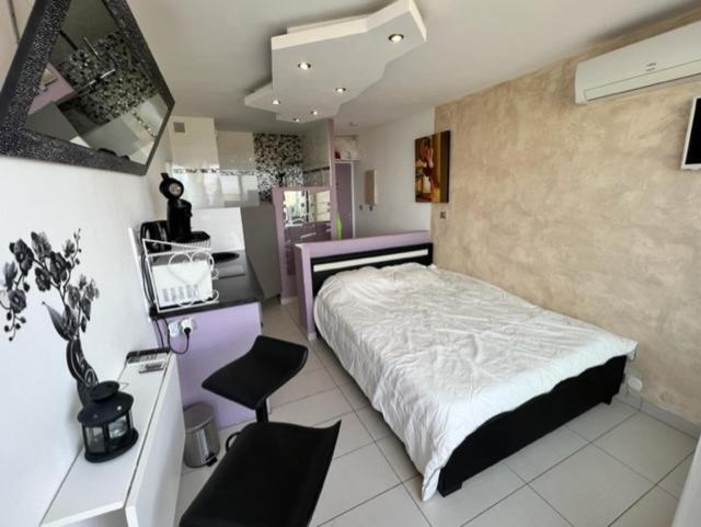 Village Naturiste Cap d'Agde Hôtel Libertin Location Studio Club Riad 5 - Studio Deluxe - 12