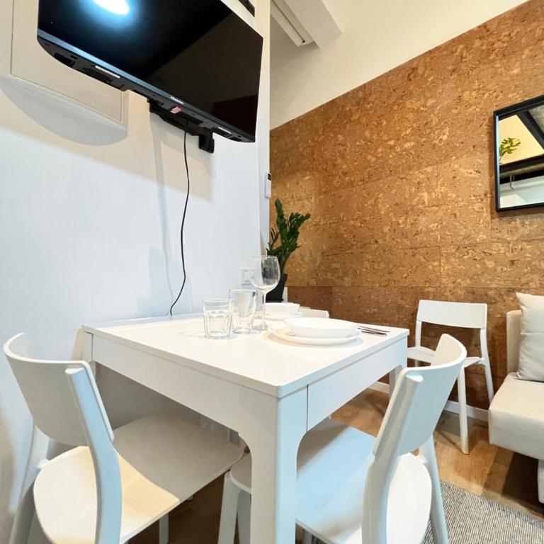 Ile Aina Malasaña Temporal - Two-Bedroom Apartment - 25