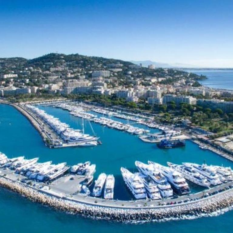 Cannes Lions Edition T2 haut standing sur la Croisette, à côté du Carlton, pour 4 personnes Plage 1m , Palais à proximité emplacement exceptionnel - Apartamento de 1 dormitorio - 11