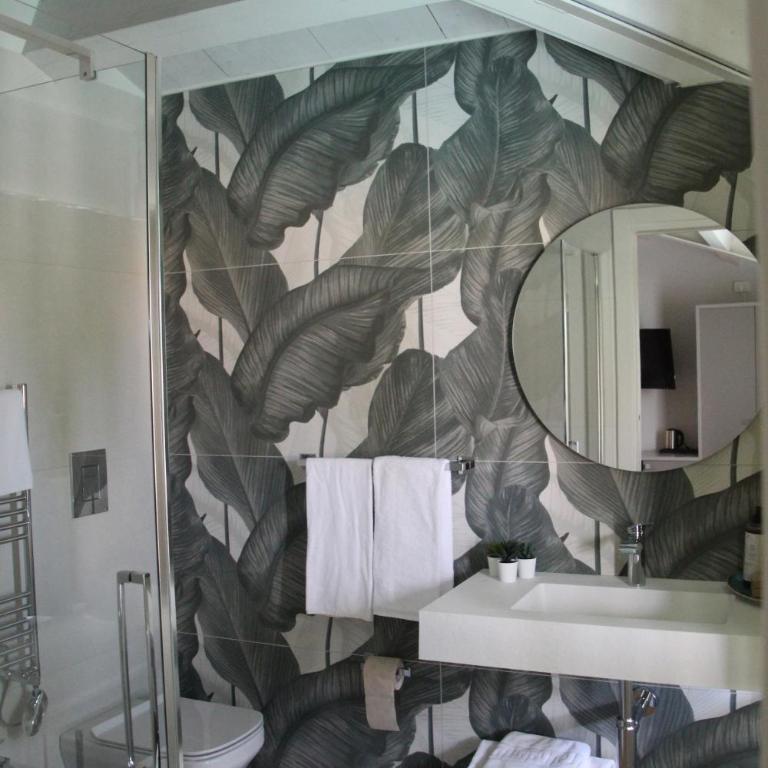 C House Rooms Lake - Camera Matrimoniale con Vista Lago - 3