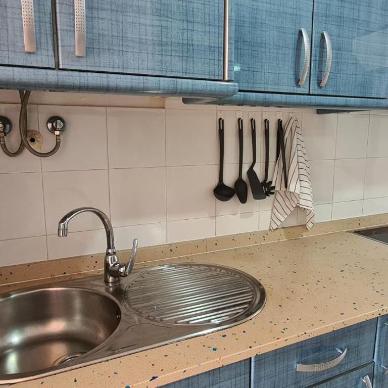 Beautiful garden flat nearly refurbished free WiFi - Apartamento de 1 dormitorio - 6