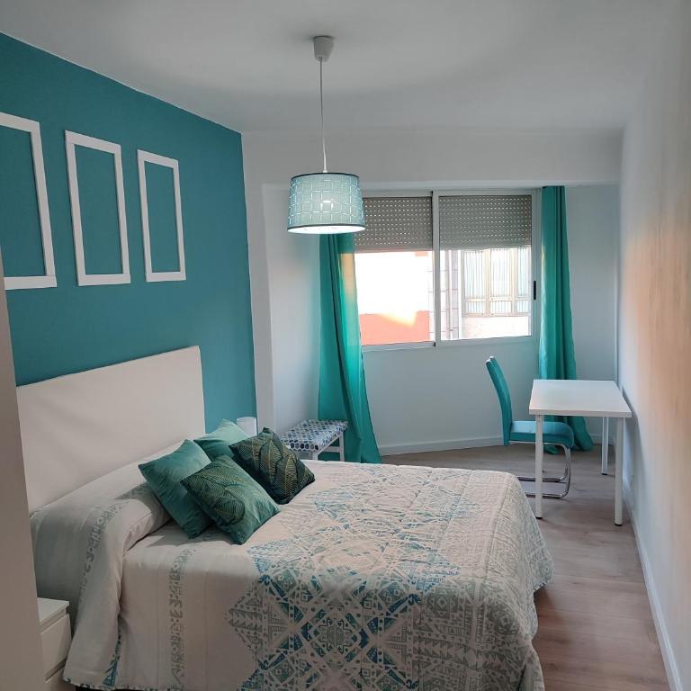 La Casona VIVIENDA USO TURÍSTICO RECIÉN REFORMADA EN EL CENTRO DE VILAGARCÍA. - Apartamento de 3 dormitorios - 3
