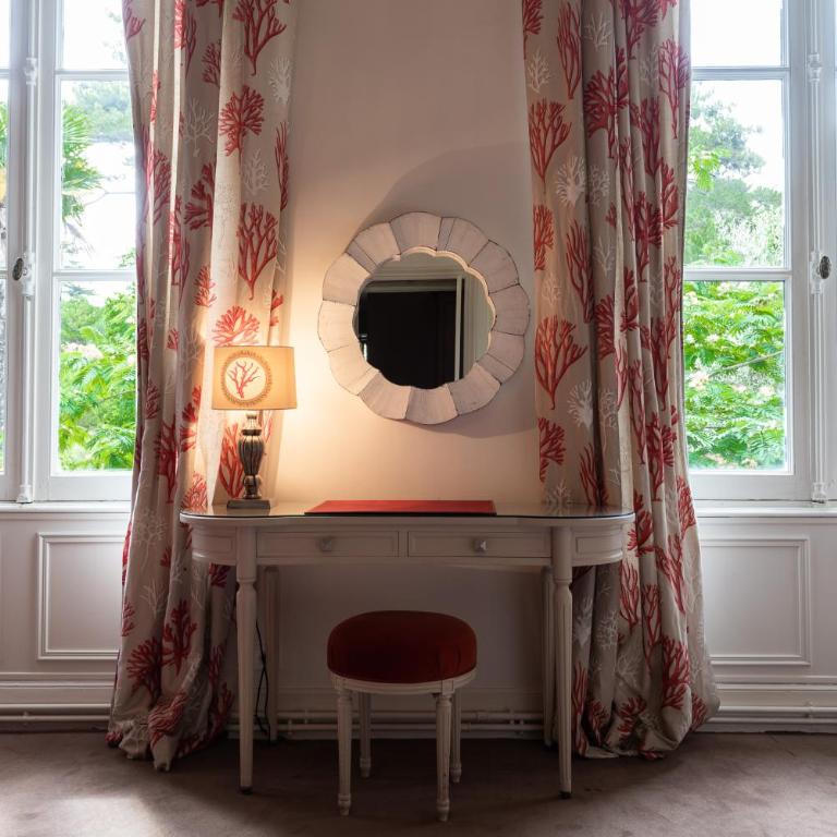 Domaine d'Auriac - Relais & Châteaux - Chambre Double Supérieure - 14