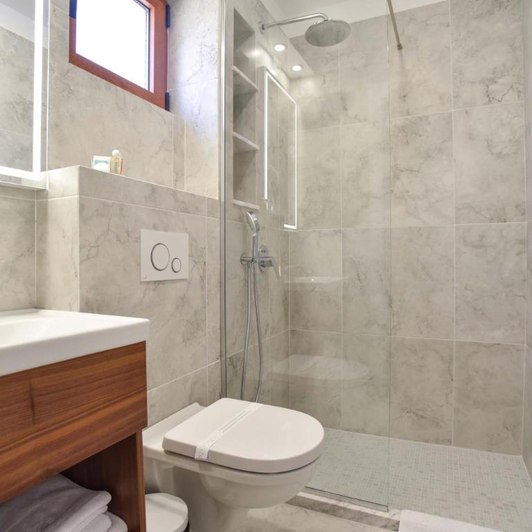 Vistamar Hotel & Apartments - Porodični Apartman Tipa "Suite" sa Balkonom - 5
