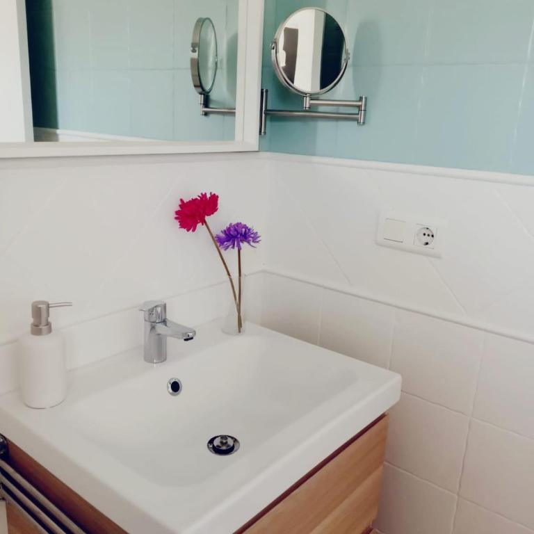 Precioso apartamento recién reformado en Nerja - Apartamento de 1 dormitorio - 2