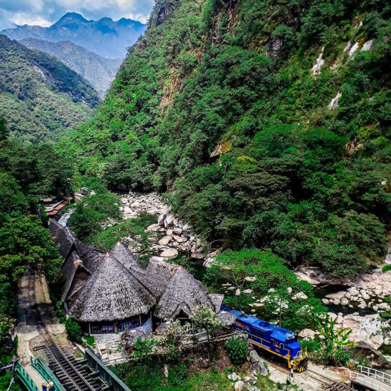 Hotel Machupicchu Adventure - Family Room with Mountain View - 1