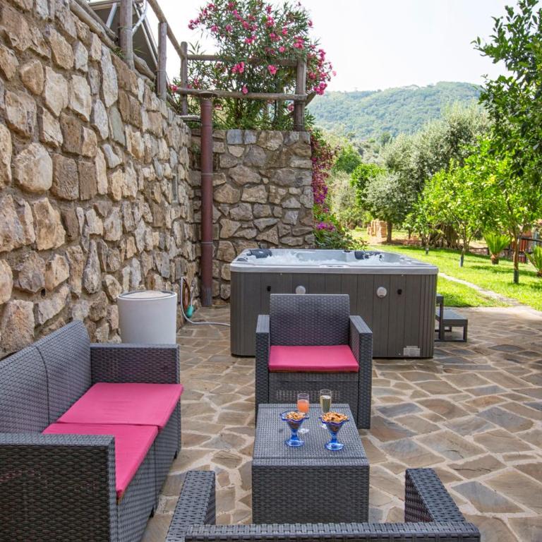 Eterea Charming Suites - Deluxe Double Room with Sea View - 14