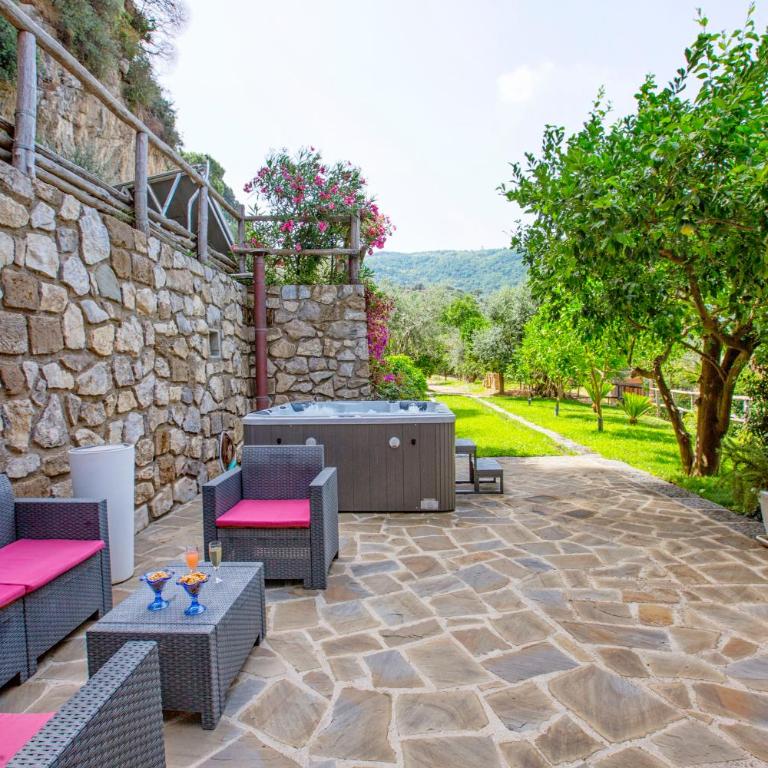 Eterea Charming Suites - Deluxe Double Room with Sea View - 15
