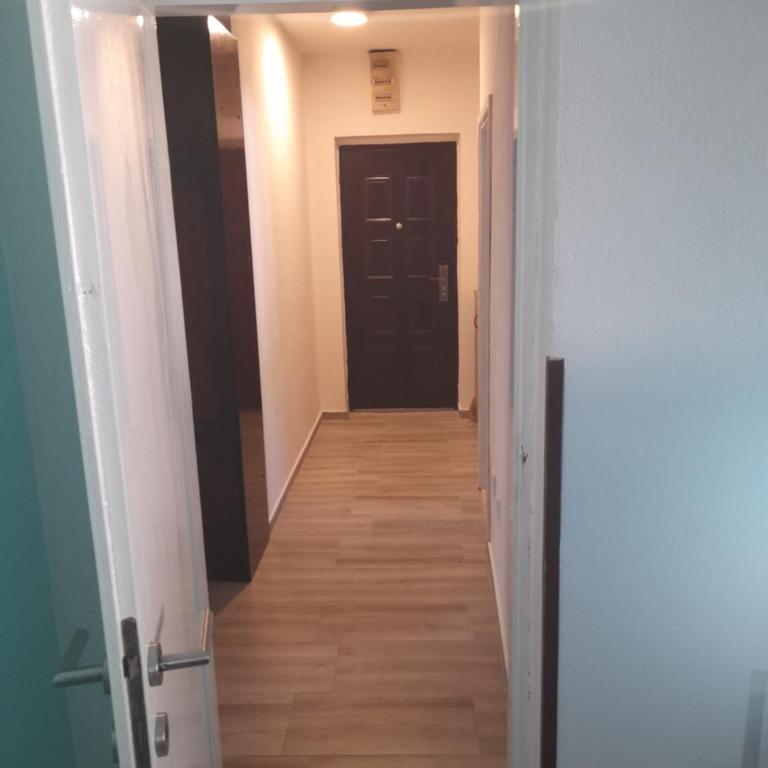 coma - Two-Bedroom Apartment - 7