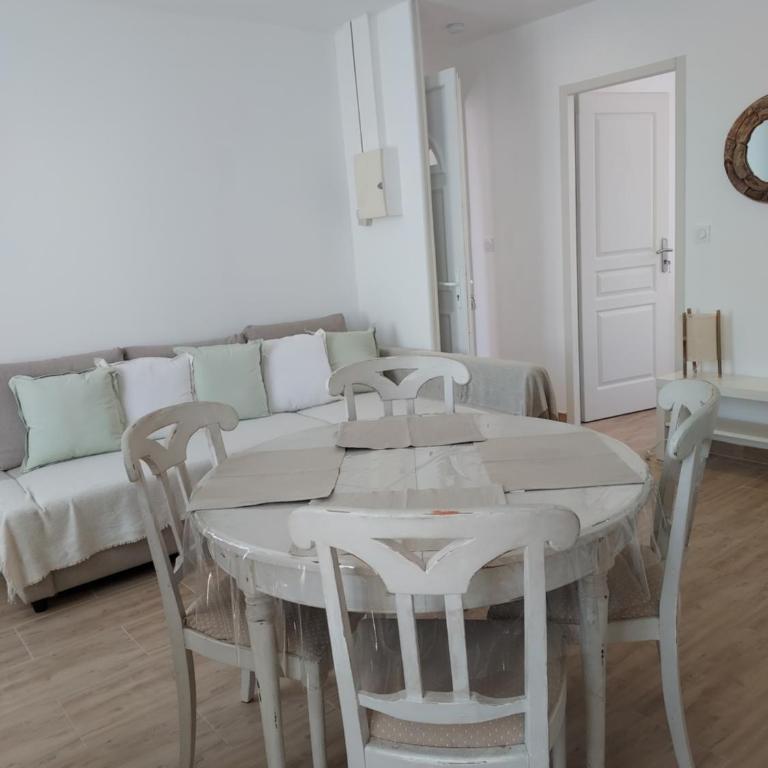 Toulon, soleil et douceur I - Appartement 1 Chambre - Vue sur Jardin - 9