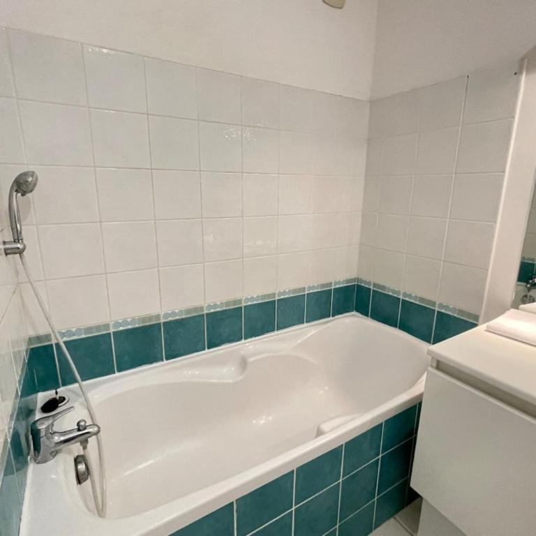La Cave Proche gare Centre-Ville Wifi-Netflix - Appartement - 21