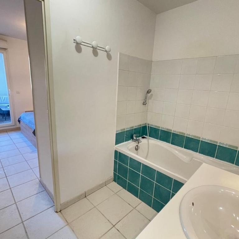 La Cave Proche gare Centre-Ville Wifi-Netflix - Appartement - 18