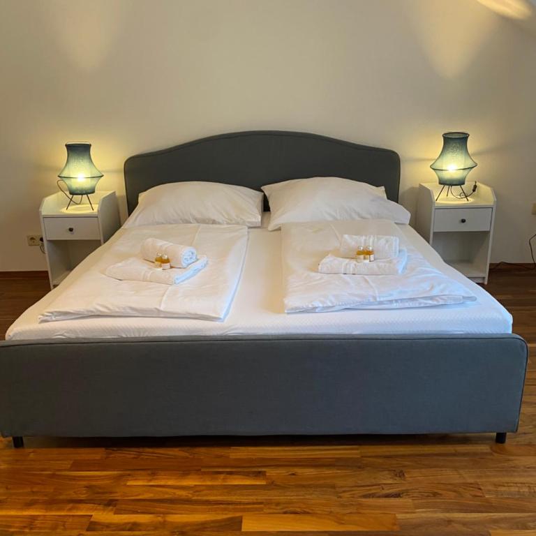 Schlossberg Blick Apartment -Top 7 self check-in - Apartment mit 1 Schlafzimmer - 4