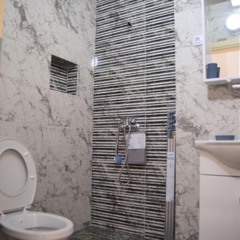 Apartments kupi ul rudaj 41 - One-Bedroom Apartment - 2