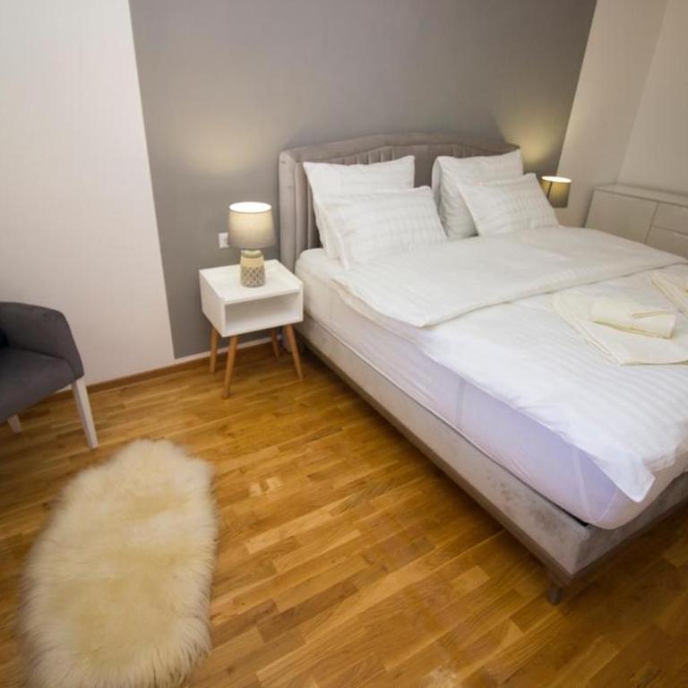 Apartment Divine - Two-Bedroom Apartment - 21