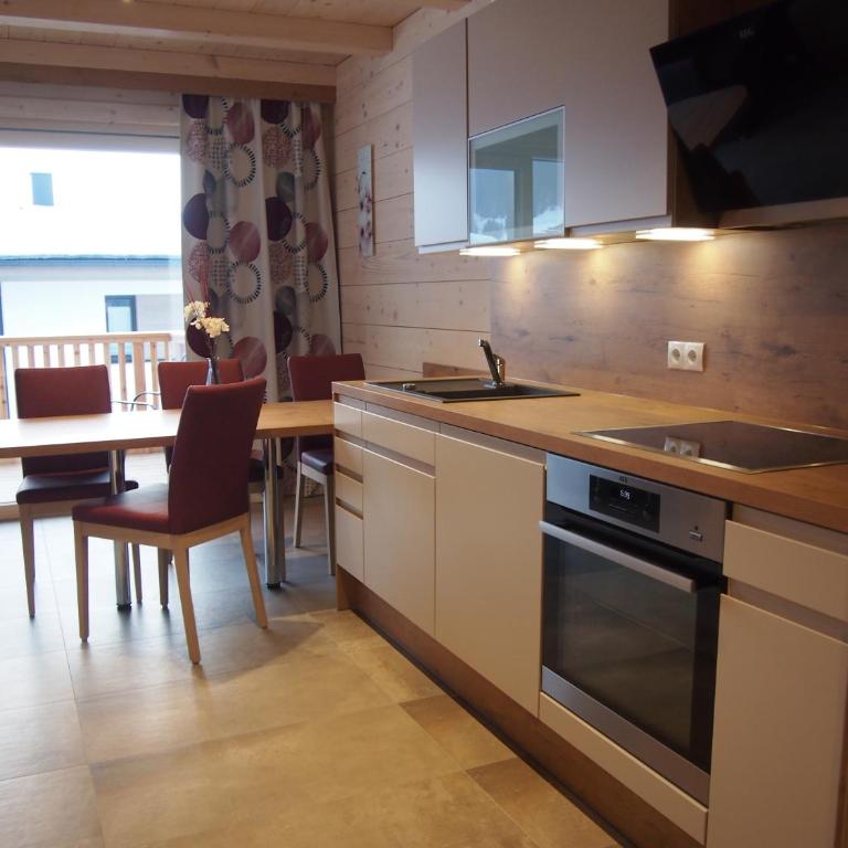 Appartementhaus Resch - Apartment mit Balkon - 5