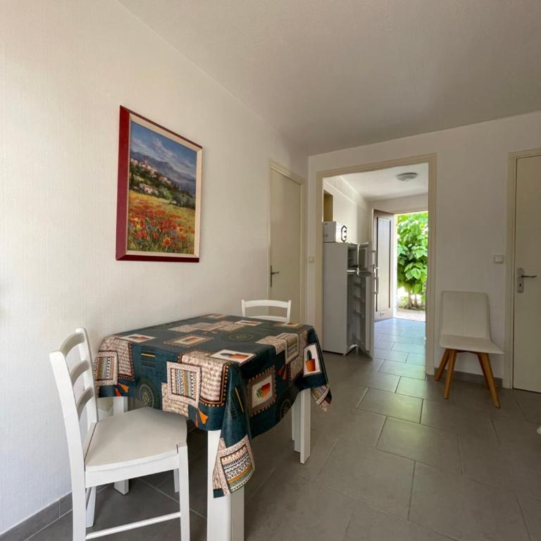 Motel Esterel - Apartment - 2
