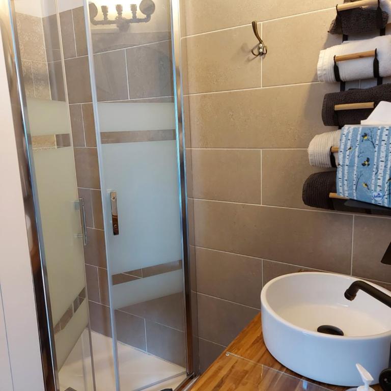 B & B Les Secrets des Loges - Chambre Double avec Salle de Bains Privative - 14
