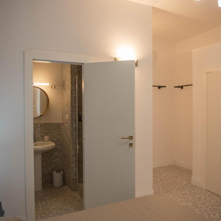 U'Panare - Double Room with Private Bathroom - 6