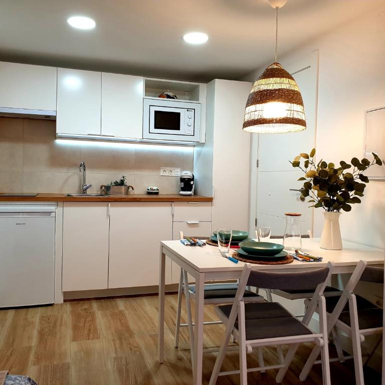 Road Sierra 95 Habitación privada con baño y zona de cocina - One-Bedroom Apartment - 12