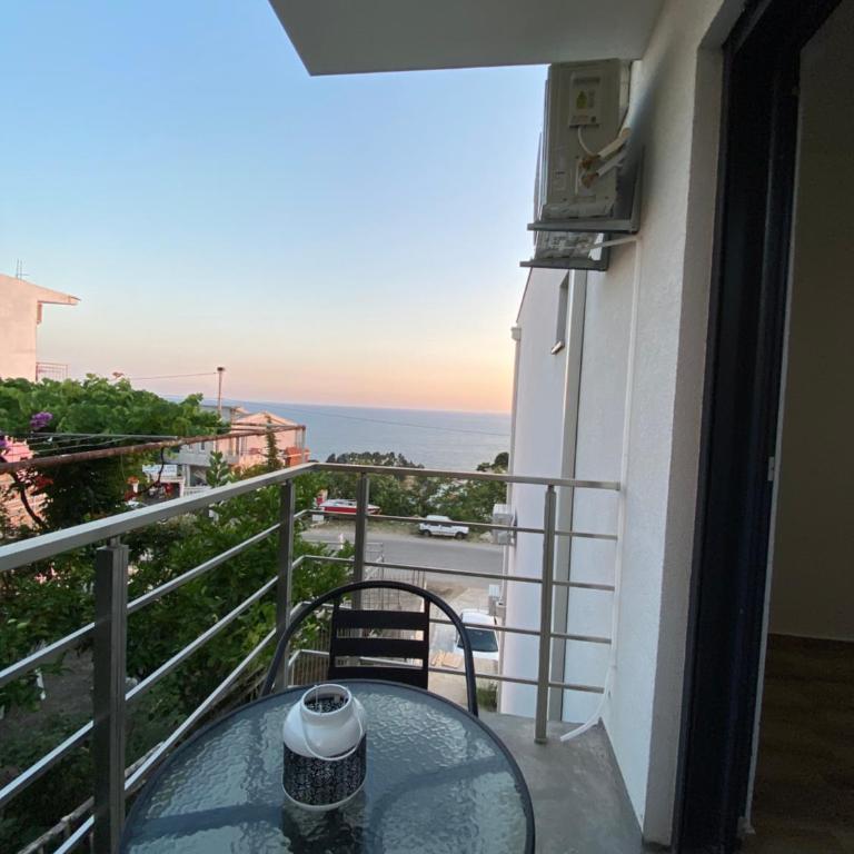 Xhan Apartments - Apartman sa Balkonom - 11