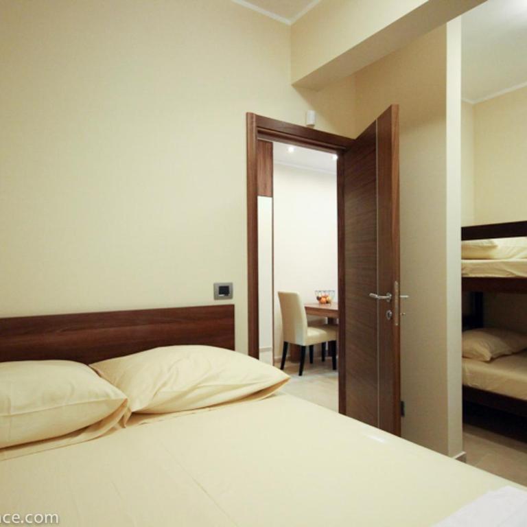 Apia Residence - Porodični Apartman sa 1 Spavaćom Sobom - 1