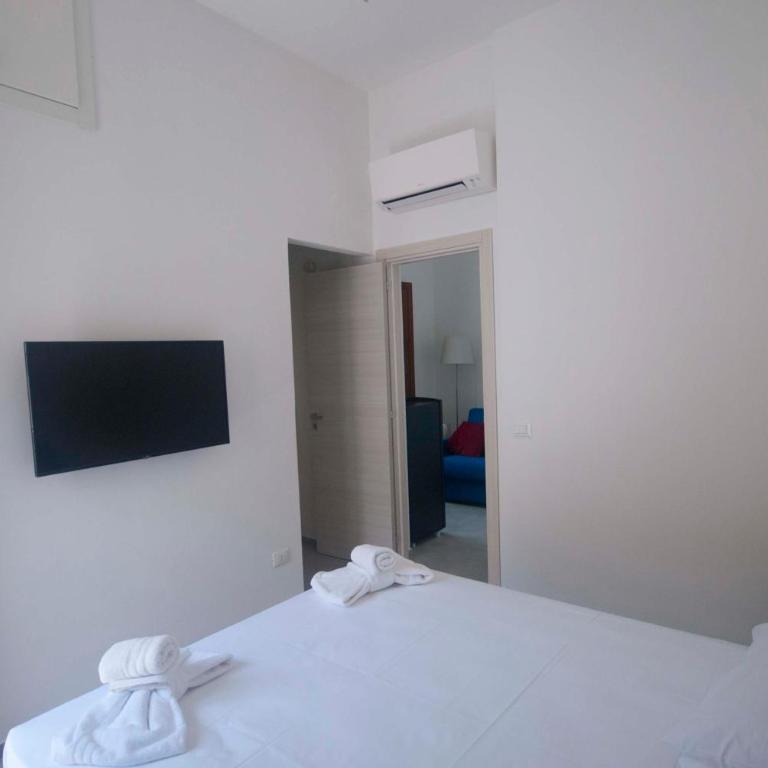 GIADA - Double Room with Balcony - 3