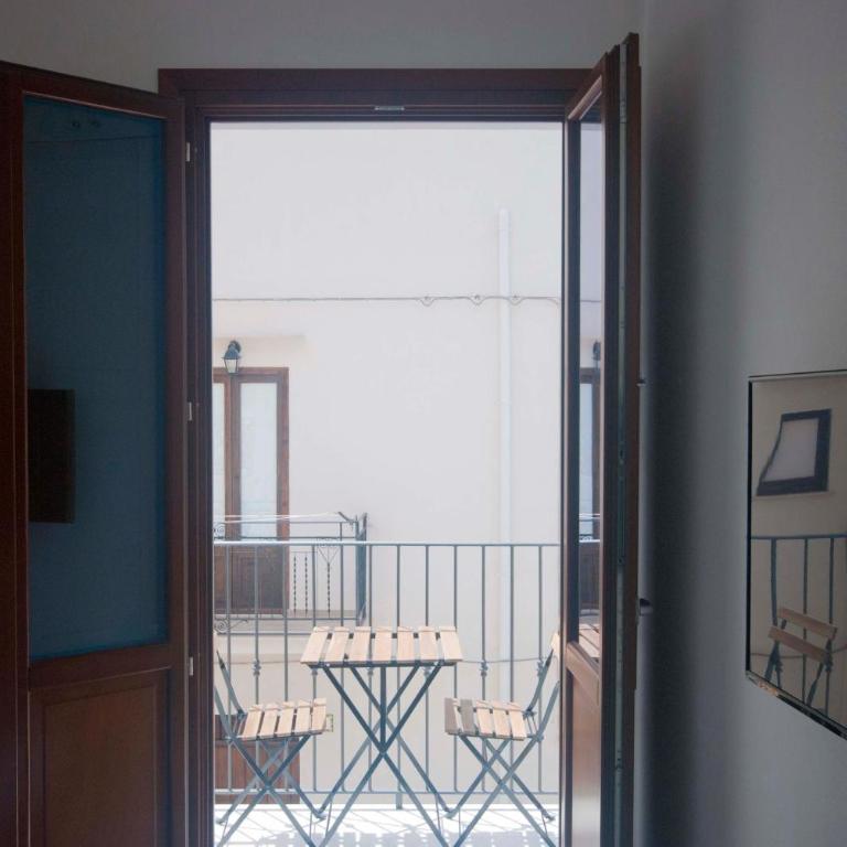 GIADA - Double Room with Balcony - 10