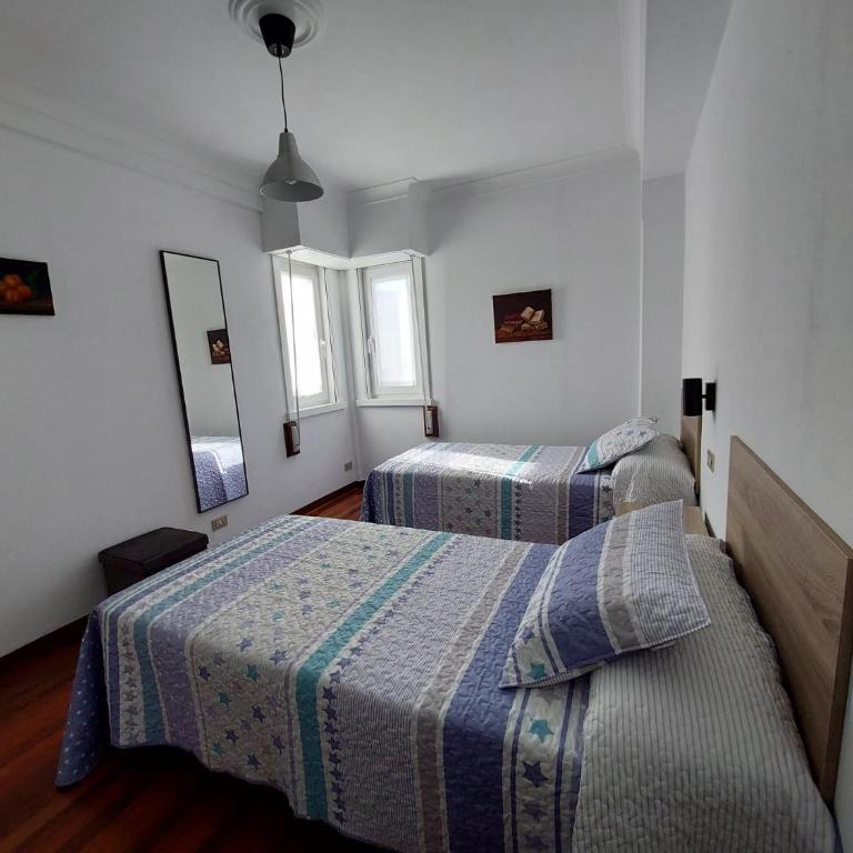 Casa céntrica. A Coruña a 200m de la playa Riazor - Casa de 4 dormitorios - 13