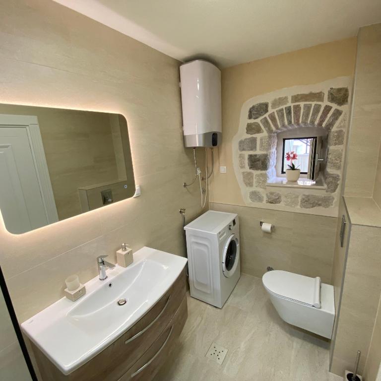 Apartments MarijaZ - Apartment with Terrace - 10