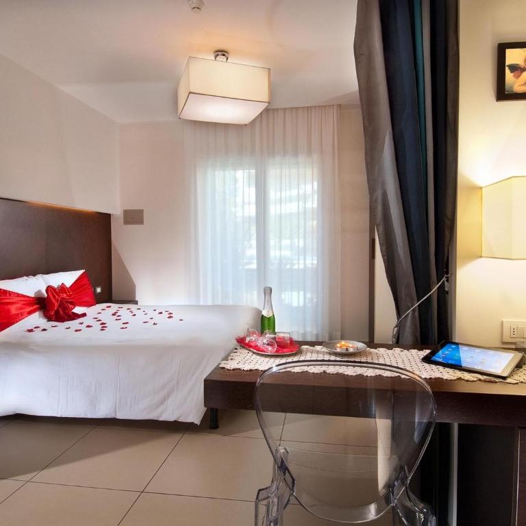 Hotel La Cappuccina - Junior Suite mit Whirlpool - 3