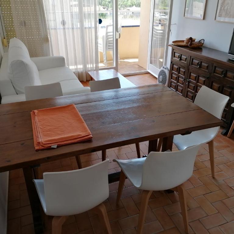 Apartaments Fincasol - Two-Bedroom Apartment with Terrace - 17