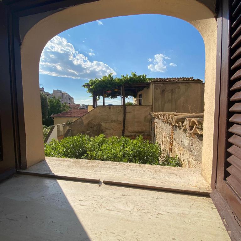 Maison Rosalie - Two-Bedroom Apartment - 3