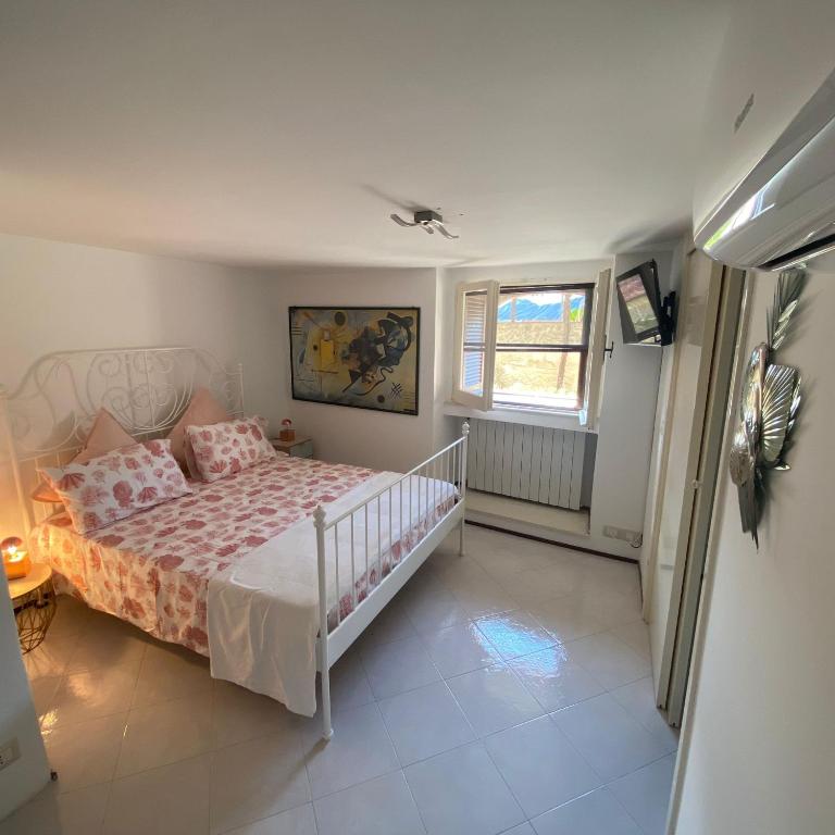 Maison Rosalie - Two-Bedroom Apartment - 8